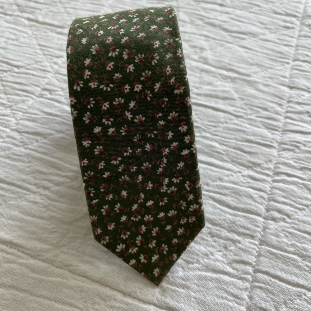 Floral Green Tie